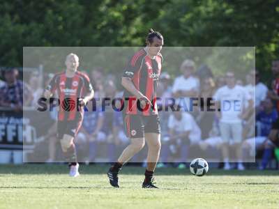 Fotos von TSV Himmelstadt - Traditionsmannschaft Eintracht Frankfurt auf sportfotografie.de
