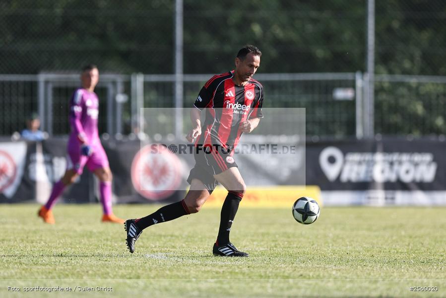 Sportgelände, Himmelstadt, 29.05.2026, sport, Fussball, Eintracht in der Region, Eintracht Frankfurt Traditionsmannschaft, TSV Himmelstadt - Bild-ID: 2560020
