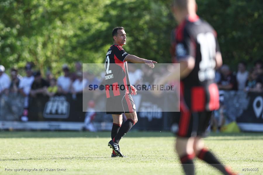 Sportgelände, Himmelstadt, 29.05.2026, sport, Fussball, Eintracht in der Region, Eintracht Frankfurt Traditionsmannschaft, TSV Himmelstadt - Bild-ID: 2560025