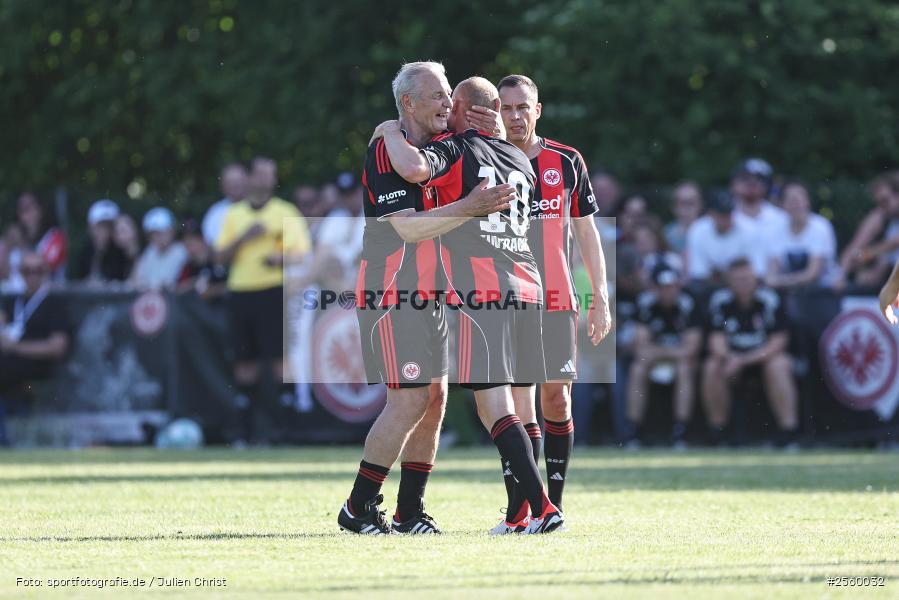 Sportgelände, Himmelstadt, 29.05.2026, sport, Fussball, Eintracht in der Region, Eintracht Frankfurt Traditionsmannschaft, TSV Himmelstadt - Bild-ID: 2560032