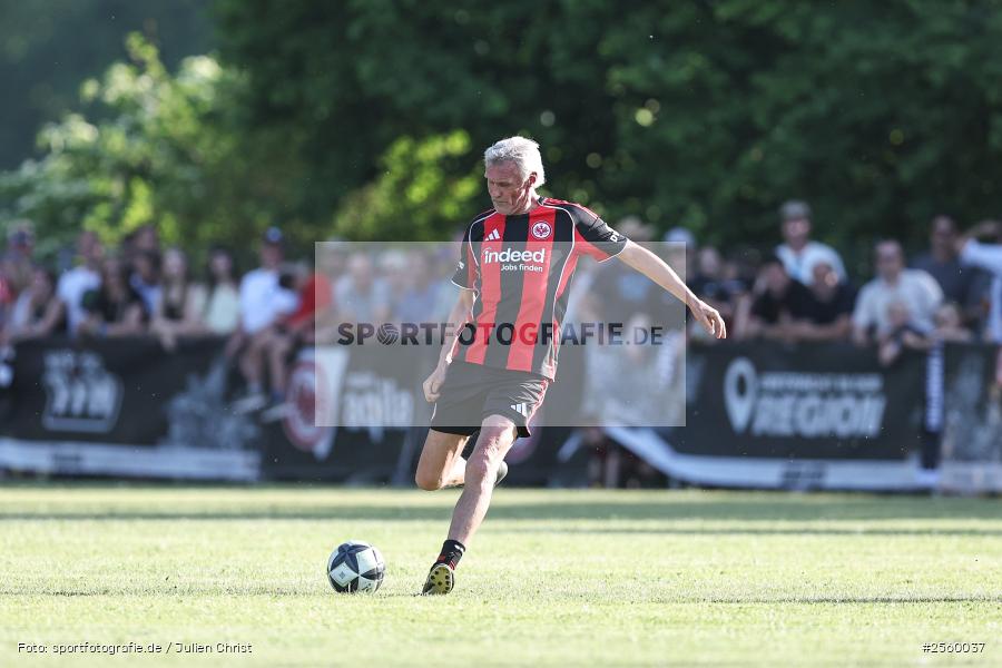 Sportgelände, Himmelstadt, 29.05.2026, sport, Fussball, Eintracht in der Region, Eintracht Frankfurt Traditionsmannschaft, TSV Himmelstadt - Bild-ID: 2560037