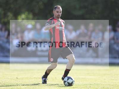 Fotos von TSV Himmelstadt - Traditionsmannschaft Eintracht Frankfurt auf sportfotografie.de