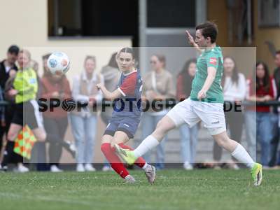 Fotos von FFC Adelsberg-Karsbach - 1. FC Schweinfurt auf sportfotografie.de