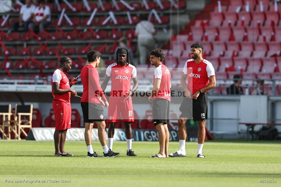 sport, Würzburg, Relegation, Regionalliga Nordost, Regionalliga Bayern, Fussball, FC Würzburger Kickers, DFB, AKON-Arena, 3. Liga, 1. FC LOK Leipzig, 01.06.2026 - Bild-ID: 2561236
