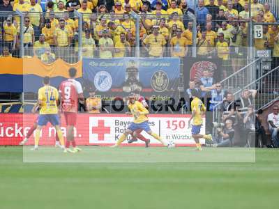 Fotos von FC Würzburger Kickers - 1. FC Lokomotive Leipzig auf sportfotografie.de