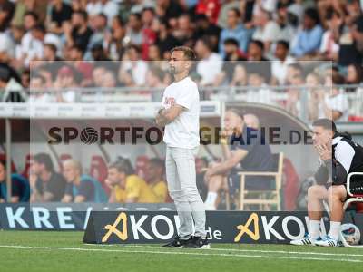 Fotos von FC Würzburger Kickers - 1. FC Lokomotive Leipzig auf sportfotografie.de