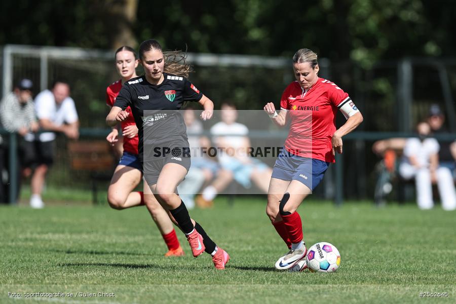 sport, Sportgelände, Karsbach, Fussball, FFC Adelsberg-Karsbach, Bezirksoberliga Frauen, BFV, 18. Spieltag, 13.06.2026, 1. FC Schweinfurt - Bild-ID: 2562645