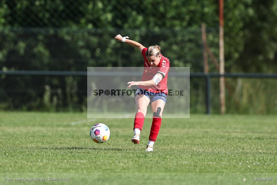 sport, Sportgelände, Karsbach, Fussball, FFC Adelsberg-Karsbach, Bezirksoberliga Frauen, BFV, 18. Spieltag, 13.06.2026, 1. FC Schweinfurt - Bild-ID: 2562685