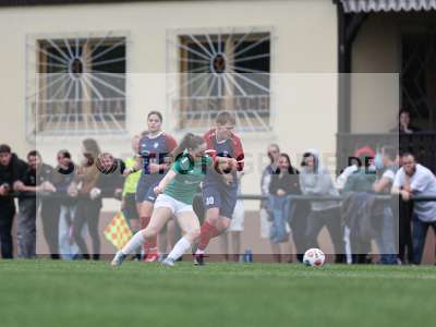 Fotos von FFC Adelsberg-Karsbach - 1. FC Schweinfurt auf sportfotografie.de