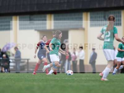 Fotos von FFC Adelsberg-Karsbach - 1. FC Schweinfurt auf sportfotografie.de