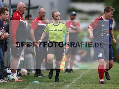 Fotos von FFC Adelsberg-Karsbach - 1. FC Schweinfurt auf sportfotografie.de
