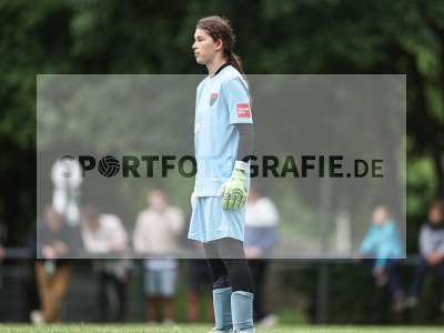 Fotos von FFC Adelsberg-Karsbach - 1. FC Schweinfurt auf sportfotografie.de