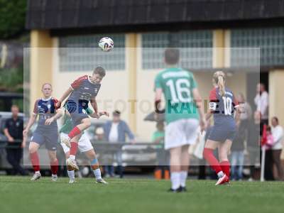 Fotos von FFC Adelsberg-Karsbach - 1. FC Schweinfurt auf sportfotografie.de