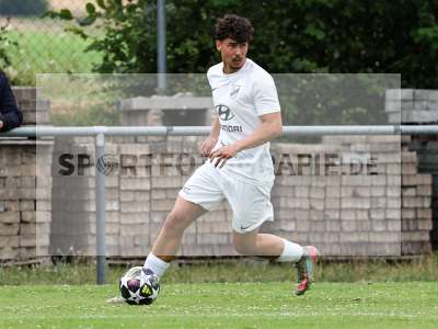 Fotos von FC Wiesenfeld-Halsbach - SV Germania Erlenbach auf sportfotografie.de