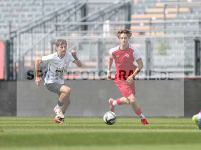 Fotos von FC Würzburger Kickers II - TSV Lohr auf sportfotografie.de