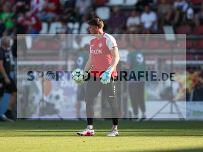 Fotos von FC Würzburger Kickers - SV Wehen Wiesbaden auf sportfotografie.de