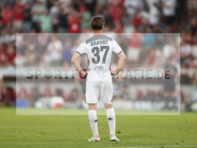 Fotos von FC Würzburger Kickers - SV Wehen Wiesbaden auf sportfotografie.de