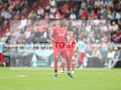 Fotos von FC Würzburger Kickers - 1. FC Köln auf sportfotografie.de