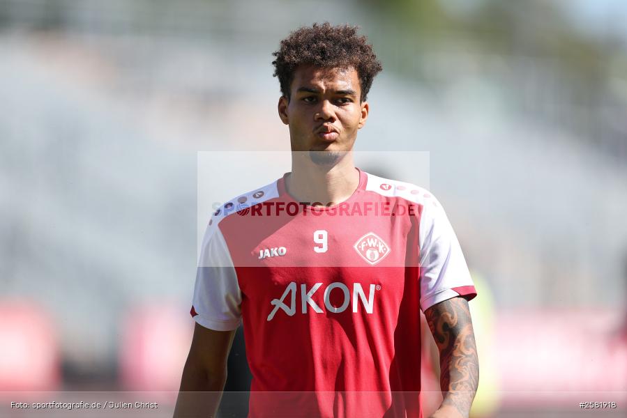 sport, Würzburg, VfB Stuttgart II, Fussball, FC Würzburger Kickers, DFB, AKON Arena, 4. Spieltag, 3. Liga, 06.09.2026 - Bild-ID: 2581918