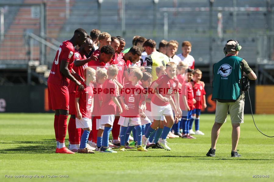sport, Würzburg, VfB Stuttgart II, Fussball, FC Würzburger Kickers, DFB, AKON Arena, 4. Spieltag, 3. Liga, 06.09.2026 - Bild-ID: 2581948