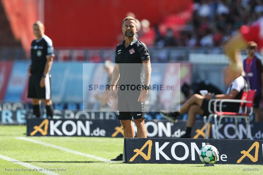 sport, Würzburg, VfB Stuttgart II, Fussball, FC Würzburger Kickers, DFB, AKON Arena, 4. Spieltag, 3. Liga, 06.09.2026 - Bild-ID: 2581970