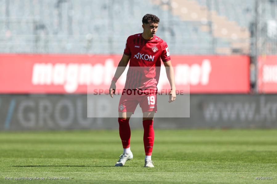 sport, Würzburg, VfB Stuttgart II, Fussball, FC Würzburger Kickers, DFB, AKON Arena, 4. Spieltag, 3. Liga, 06.09.2026 - Bild-ID: 2581974