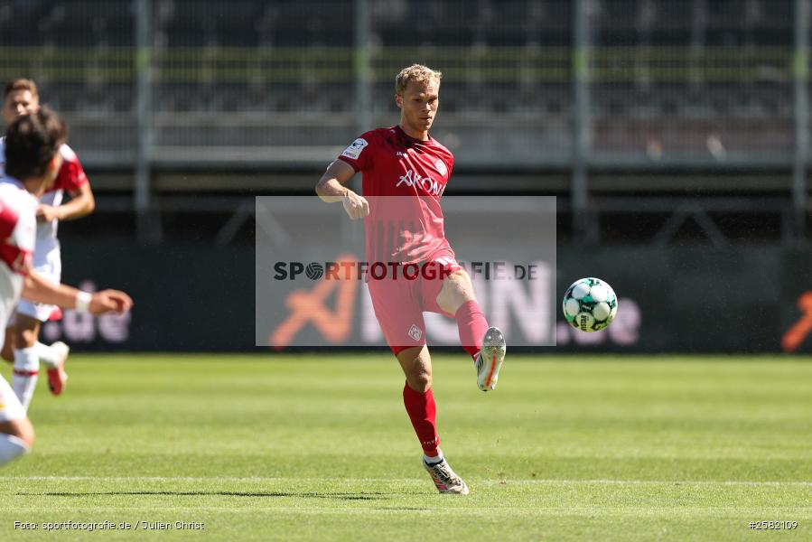 sport, Würzburg, VfB Stuttgart II, Fussball, FC Würzburger Kickers, DFB, AKON Arena, 4. Spieltag, 3. Liga, 06.09.2026 - Bild-ID: 2582109