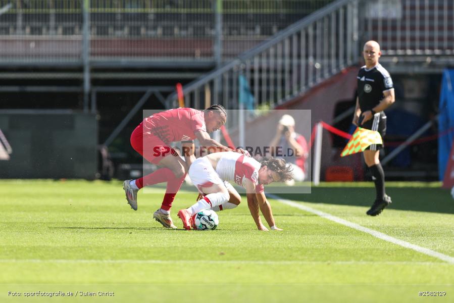 sport, Würzburg, VfB Stuttgart II, Fussball, FC Würzburger Kickers, DFB, AKON Arena, 4. Spieltag, 3. Liga, 06.09.2026 - Bild-ID: 2582129