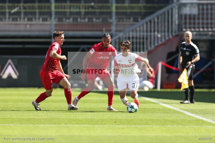 sport, Würzburg, VfB Stuttgart II, Fussball, FC Würzburger Kickers, DFB, AKON Arena, 4. Spieltag, 3. Liga, 06.09.2026 - Bild-ID: 2582130