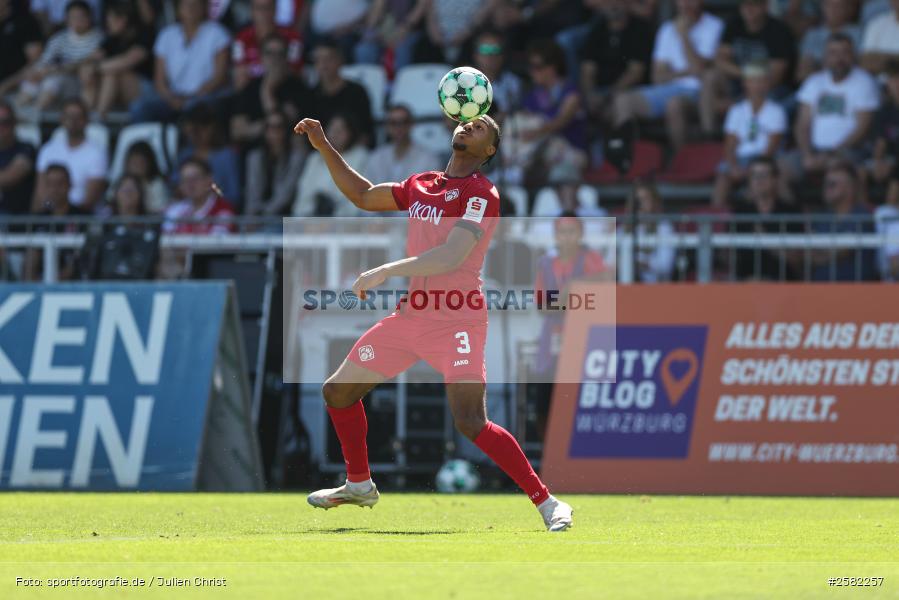 sport, Würzburg, VfB Stuttgart II, Fussball, FC Würzburger Kickers, DFB, AKON Arena, 4. Spieltag, 3. Liga, 06.09.2026 - Bild-ID: 2582257