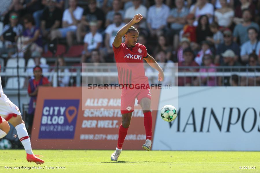 sport, Würzburg, VfB Stuttgart II, Fussball, FC Würzburger Kickers, DFB, AKON Arena, 4. Spieltag, 3. Liga, 06.09.2026 - Bild-ID: 2582260