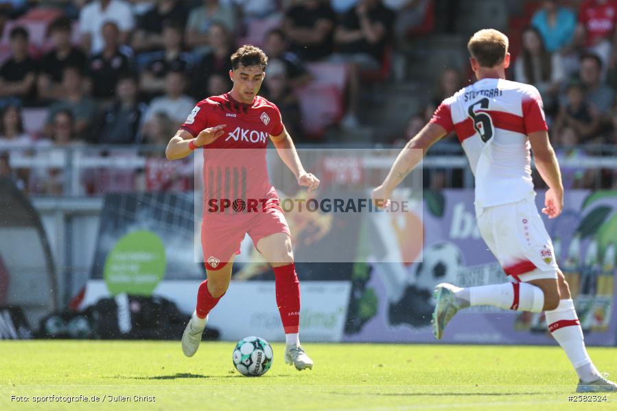 sport, Würzburg, VfB Stuttgart II, Fussball, FC Würzburger Kickers, DFB, AKON Arena, 4. Spieltag, 3. Liga, 06.09.2026 - Bild-ID: 2582324