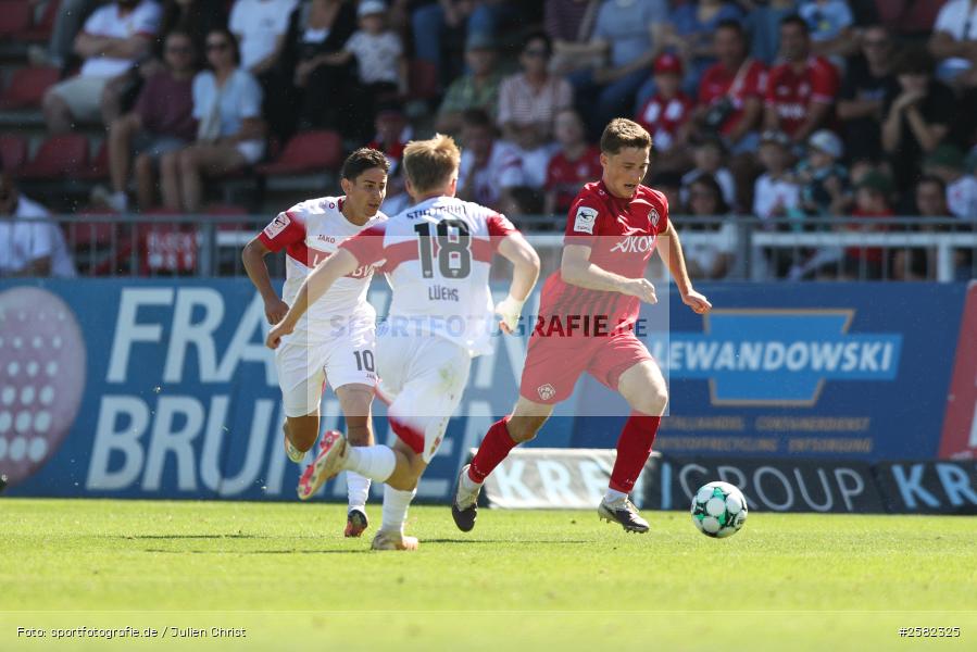 sport, Würzburg, VfB Stuttgart II, Fussball, FC Würzburger Kickers, DFB, AKON Arena, 4. Spieltag, 3. Liga, 06.09.2026 - Bild-ID: 2582325