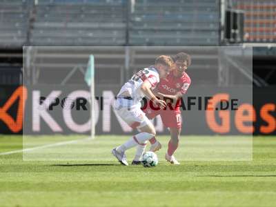 Fotos von FC Würzburger Kickers - VfB Stuttgart II auf sportfotografie.de