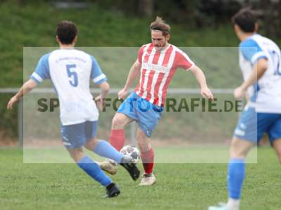 Fotos von FC Wiesenfeld-Halsbach - (SG 1) FC Karsbach auf sportfotografie.de