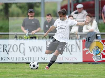 Fotos von TSV Karlburg II - SC Schollbrunn auf sportfotografie.de