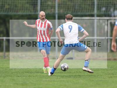 Fotos von FC Wiesenfeld-Halsbach - (SG 1) FC Karsbach auf sportfotografie.de