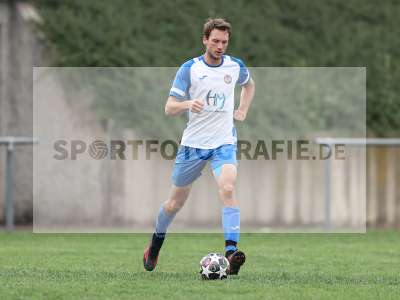 Fotos von FC Wiesenfeld-Halsbach - (SG 1) FC Karsbach auf sportfotografie.de