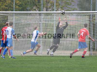 Fotos von FC Wiesenfeld-Halsbach - (SG 1) FC Karsbach auf sportfotografie.de